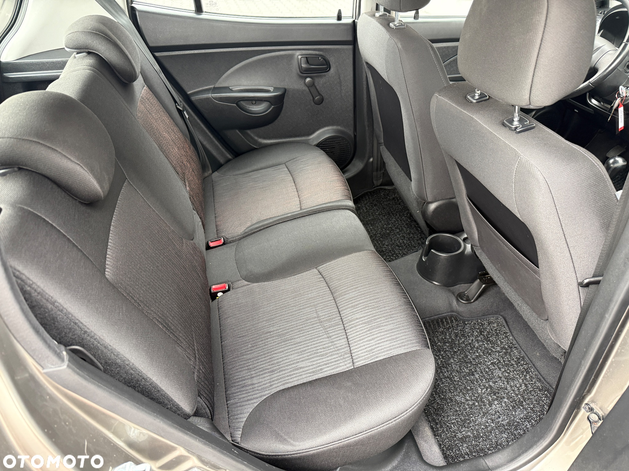 Kia Picanto - 23