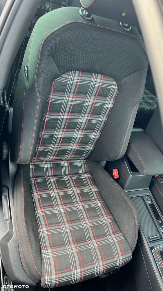 Volkswagen Golf VII 2.0 TSI BMT GTI Performance - 15