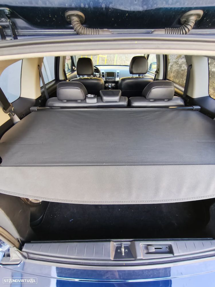 Mitsubishi Outlander 2.2 DI-D Instyle - 10