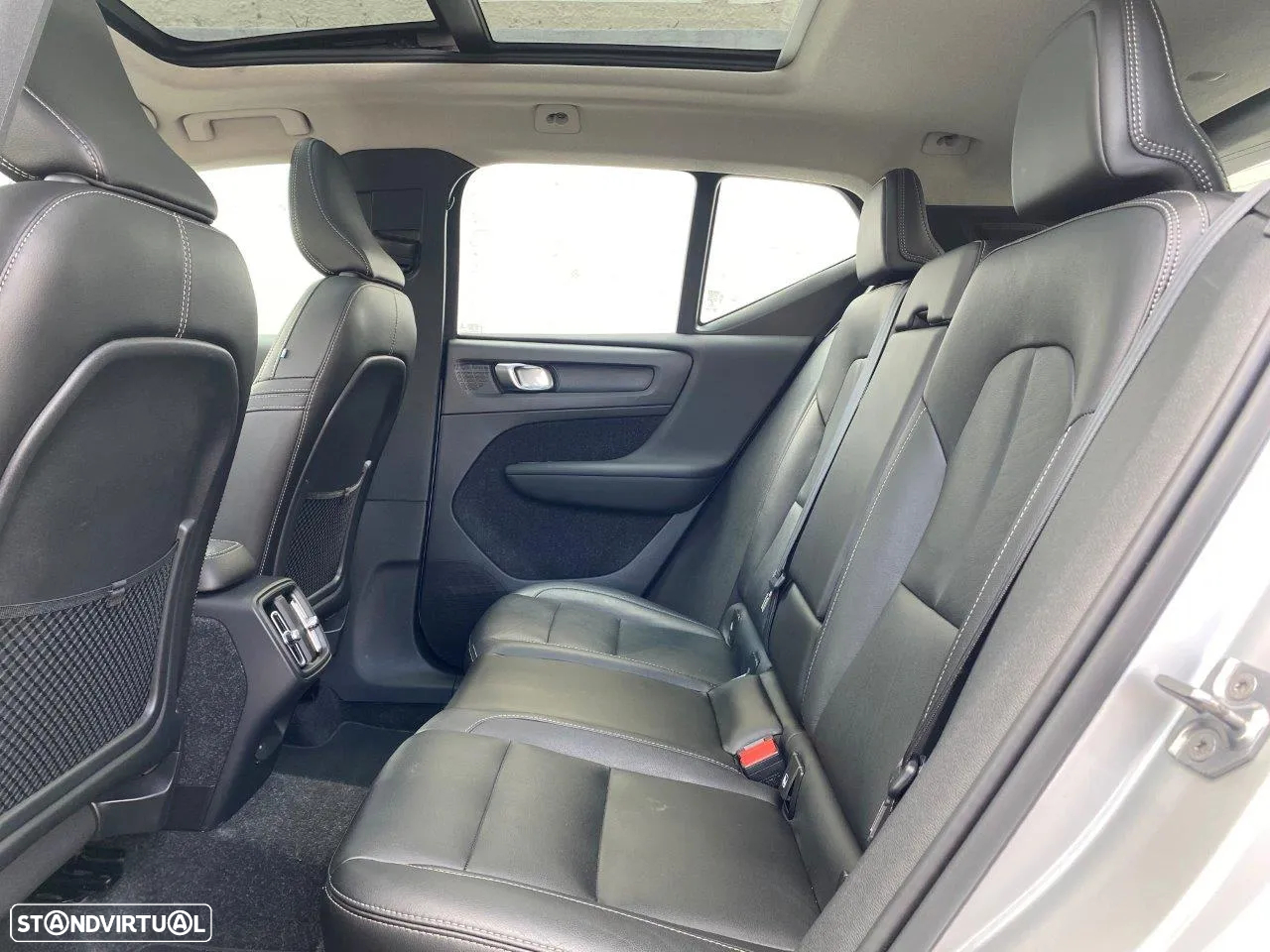 Volvo XC 40 2.0 D3 Momentum Plus Geartronic - 7