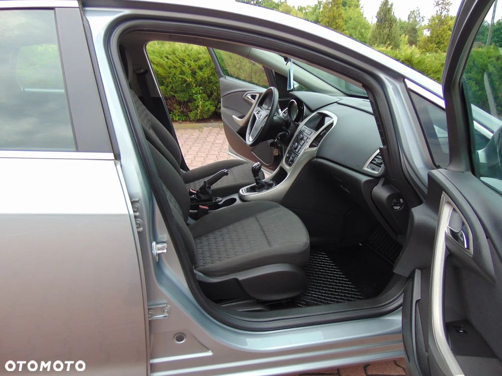 Opel Astra 1.7 CDTI DPF Exklusiv - 22