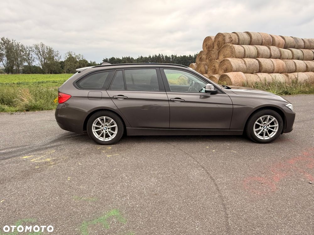 BMW Seria 3 320d - 11
