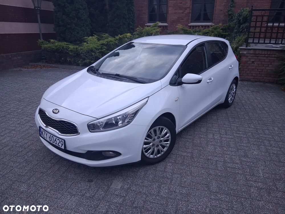Kia Ceed 1.4 CVVT Attract plus - 3