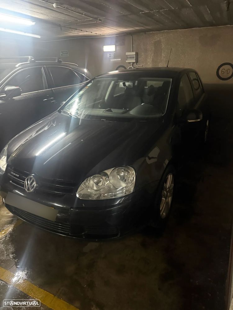 VW Golf 1.9 TDi BlueM. Confortline - 4