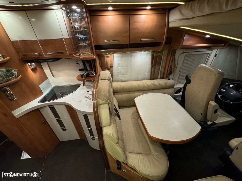 Carthago Chic C-Line 5.0 3.0JTD  (CAMA CENTRAL) - 5