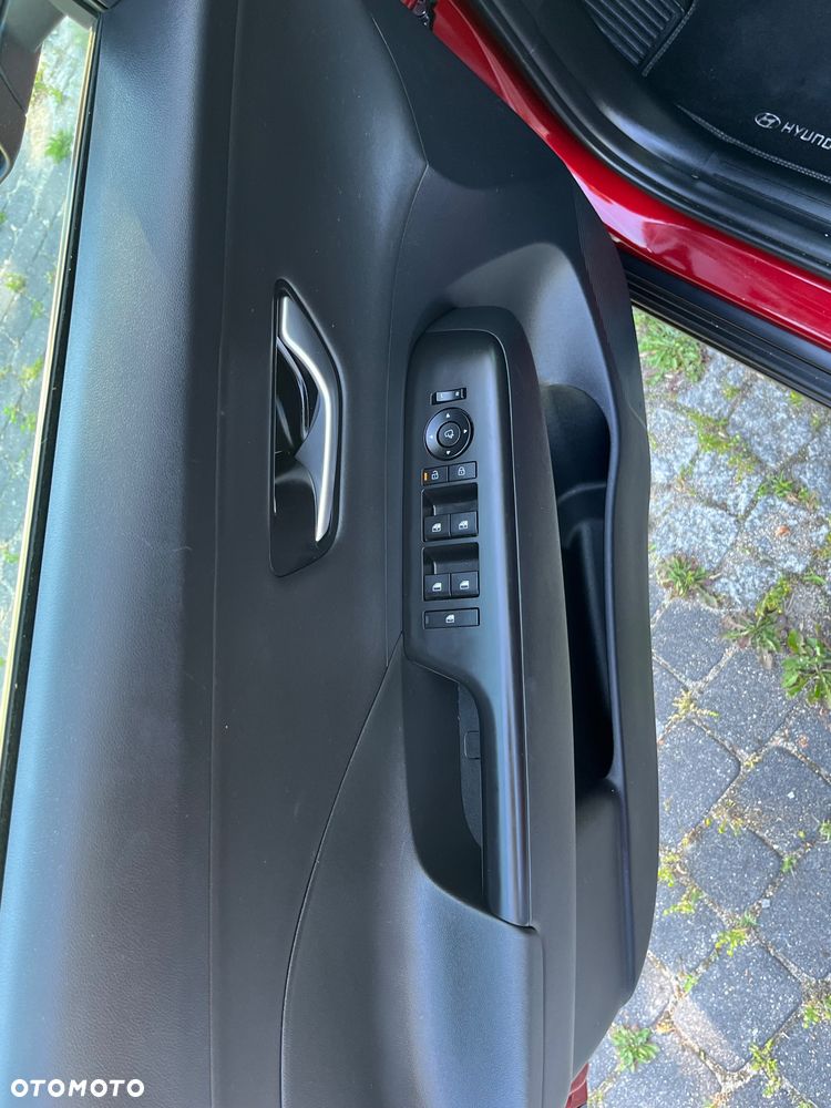 Hyundai Kona 1.6 GDI Hybrid Platinum DCT - 11