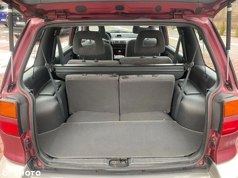 Hyundai Santamo 2.0 - 17