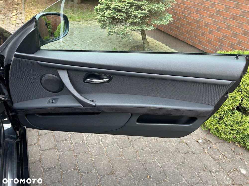 BMW Seria 3 320i M Sport Edition - 30