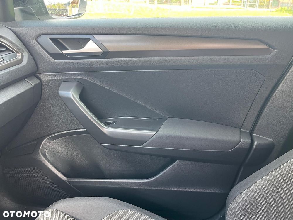 Volkswagen T-Roc 1.0 TSI Advance - 18
