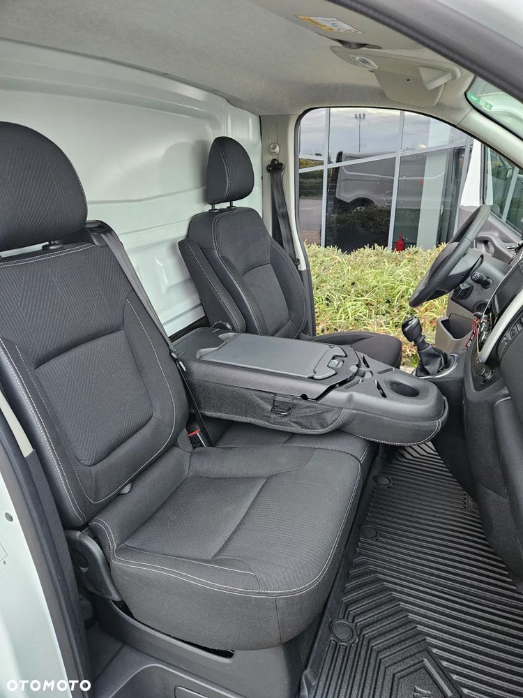 Renault Trafic - 32