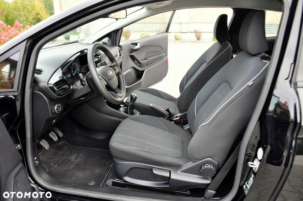 Ford Fiesta - 22