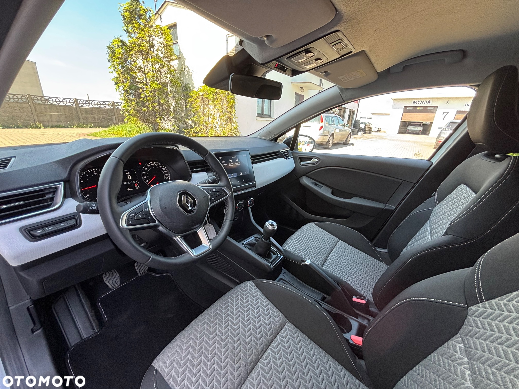 Renault Clio 1.0 TCe Evolution - 14