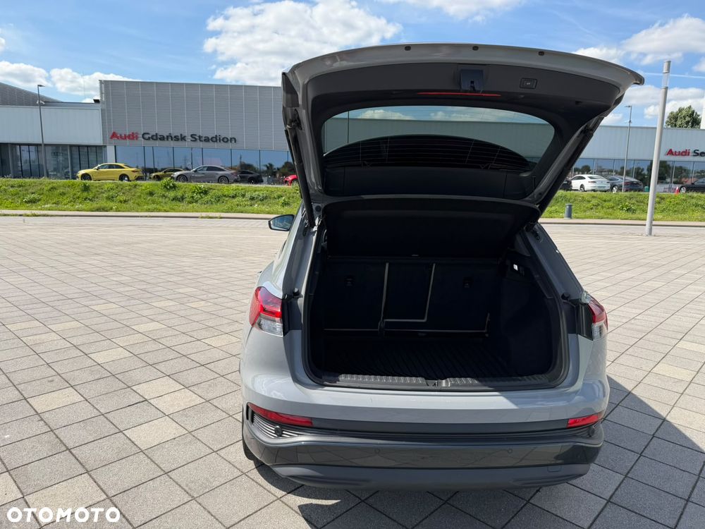 Audi Q4 e-tron - 11