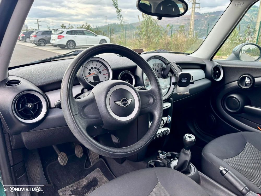 MINI 3 Portas One - 9