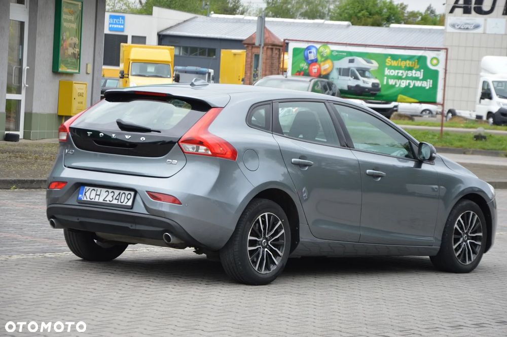 Volvo V40 D2 Momentum - 13