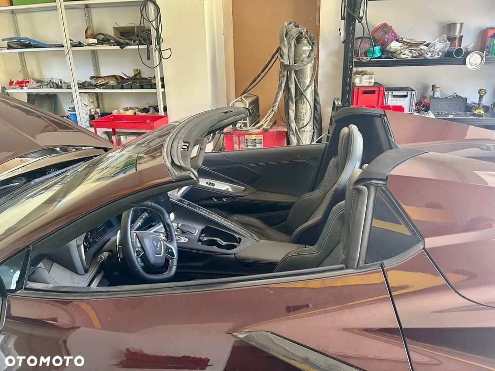 Chevrolet Corvette - 3