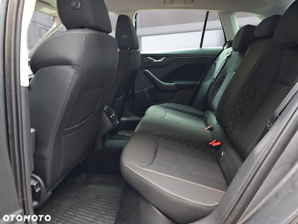 Skoda Scala 1.5 TSI Ambition DSG - 10