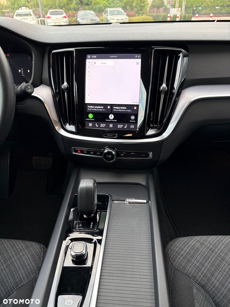 Volvo V60 B4 D Core - 13