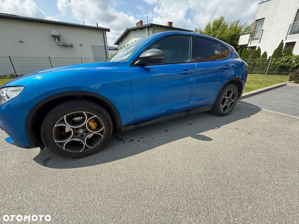 Alfa Romeo Stelvio 2.0 Turbo TI Q4 - 12