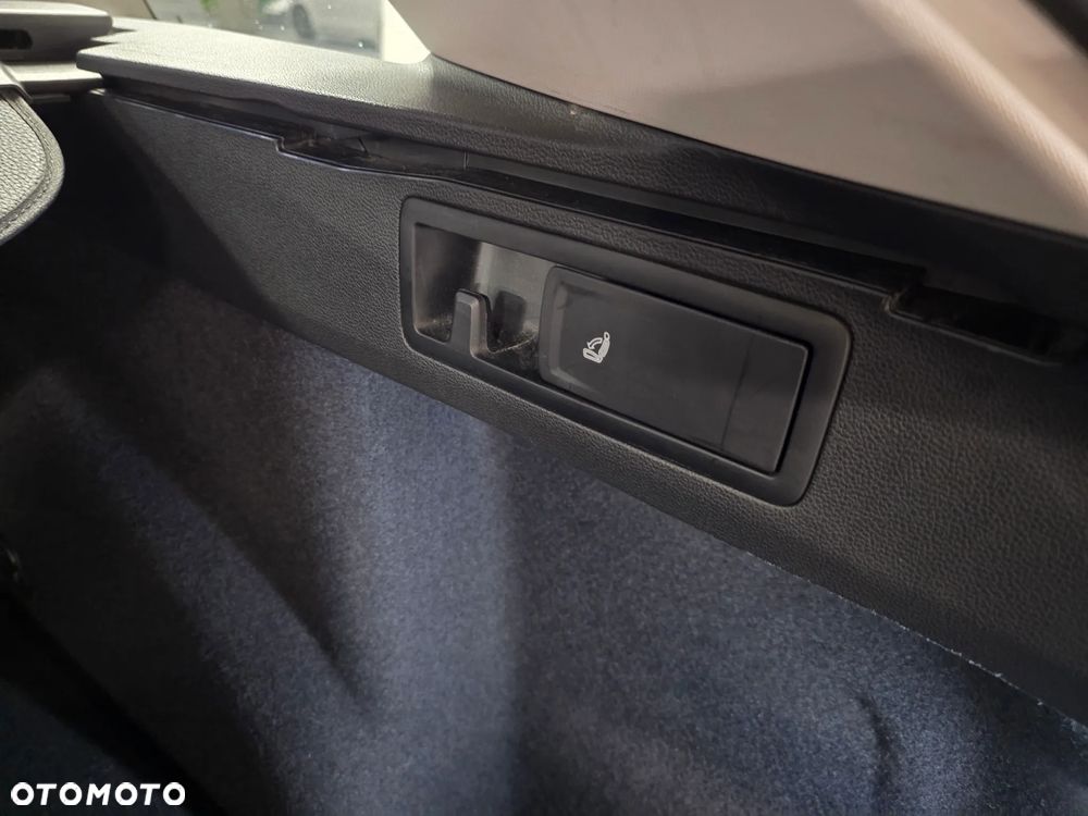 Volkswagen Golf 1.0 TSI - 25