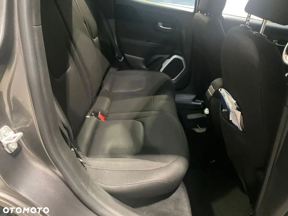 Jeep Renegade 1.4 MultiAir DSG Limited - 6