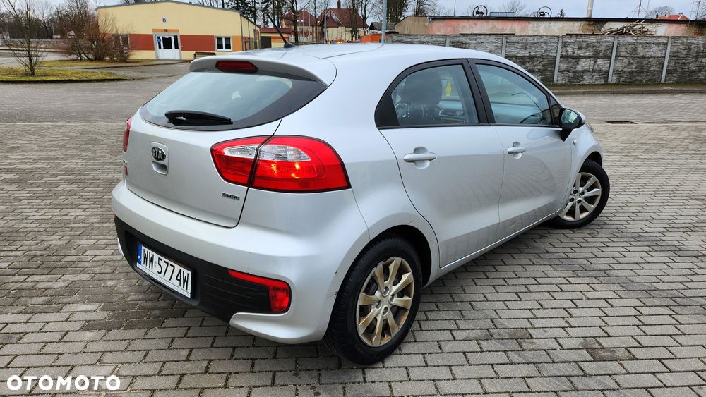 Kia Rio 1.4 crdi Business Line - 12
