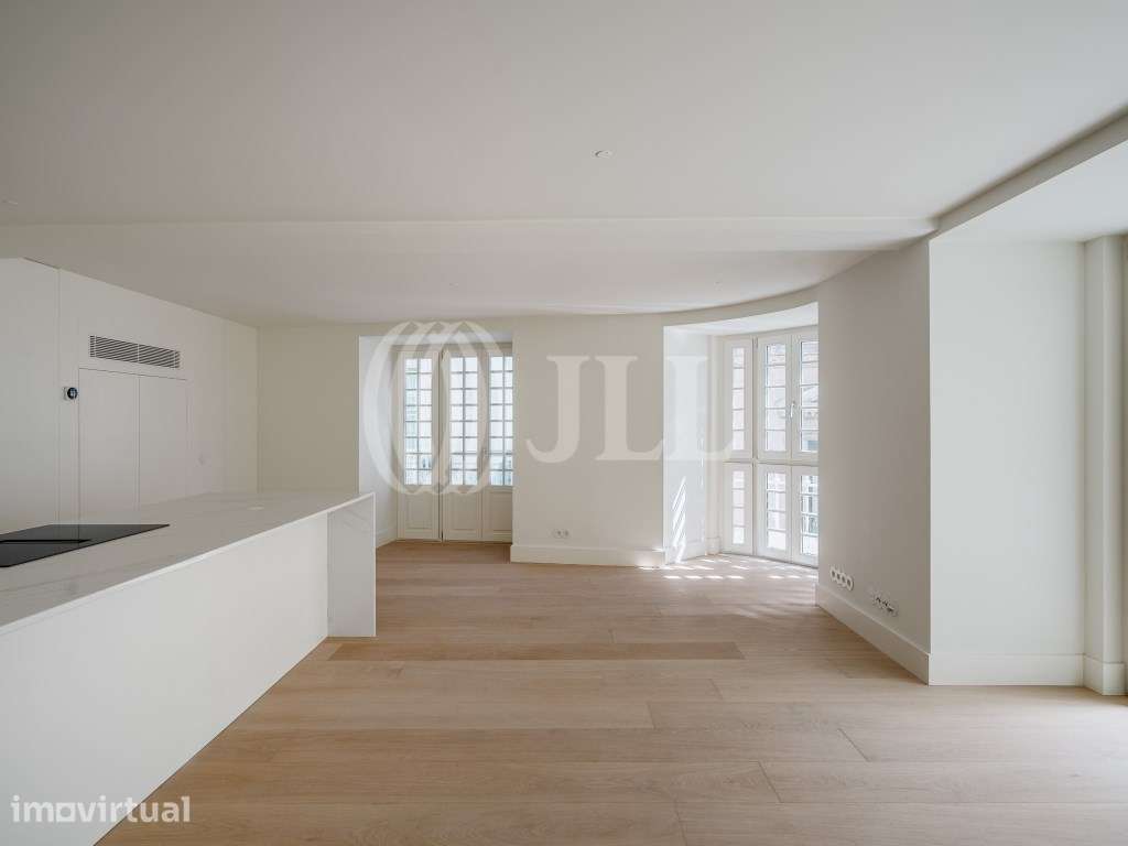 Apartamento T2 com garagem, na Avenida da Liberdade - Grande imagem: 4/19