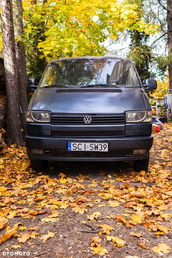 Volkswagen Transporter - 1