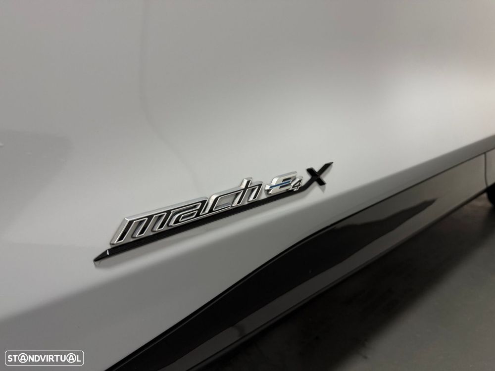 Ford Mustang Mach-E Alargada AWD - 9