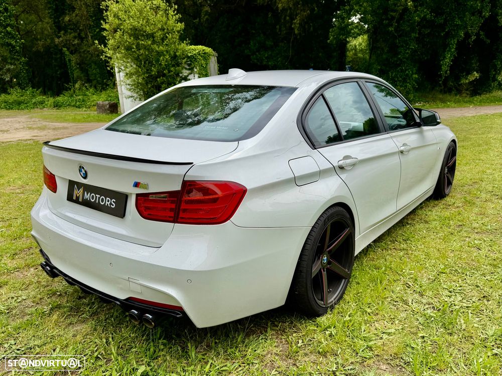 BMW 320 d Auto Pack M - 29