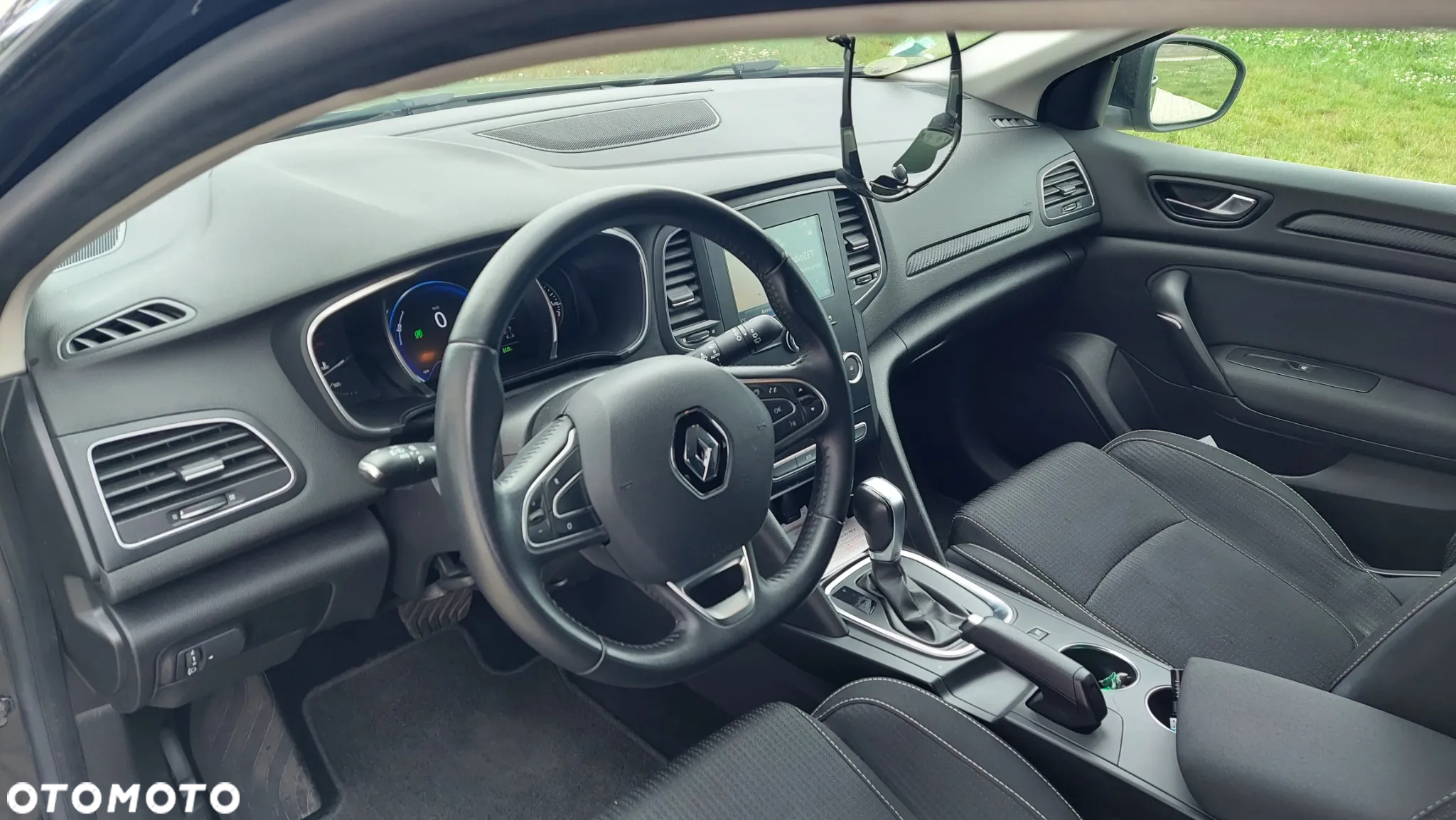Renault Megane 1.5 dCi Intens EDC - 11