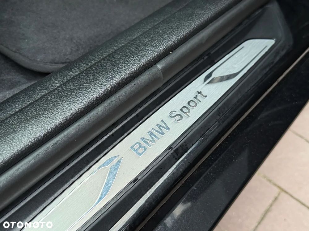 BMW Seria 3 318d Blue Performance Sport Line - 23