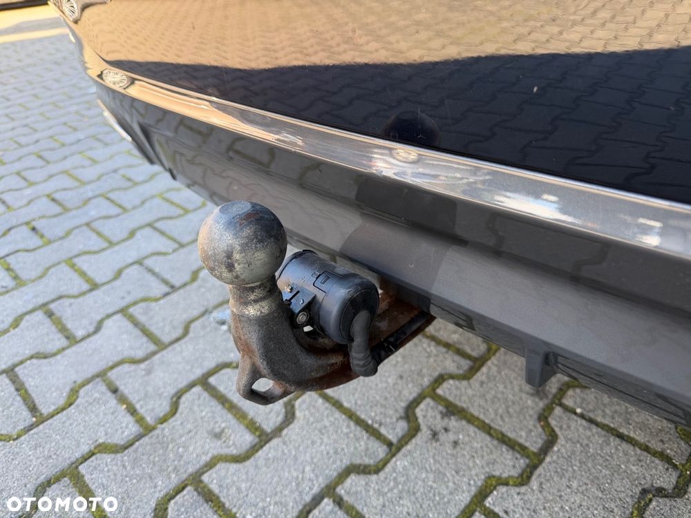 BMW Seria 5 520d xDrive Touring M Sport Edition - 32