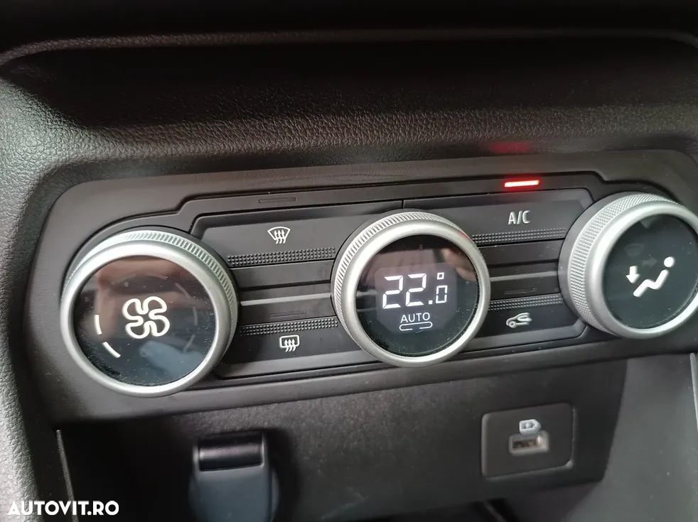 Dacia Sandero TCe 90 CVT Comfort - 9