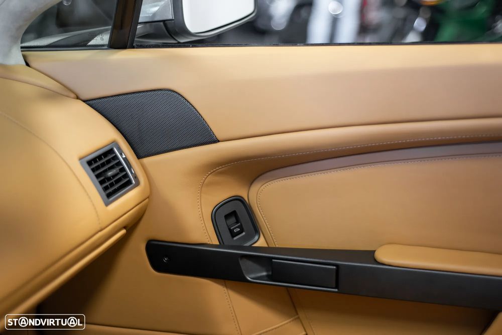 Aston Martin Vantage Roadster V8 Sportshift - 24