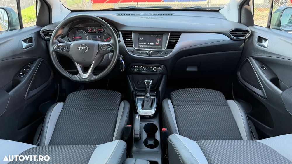 Opel Crossland - 11
