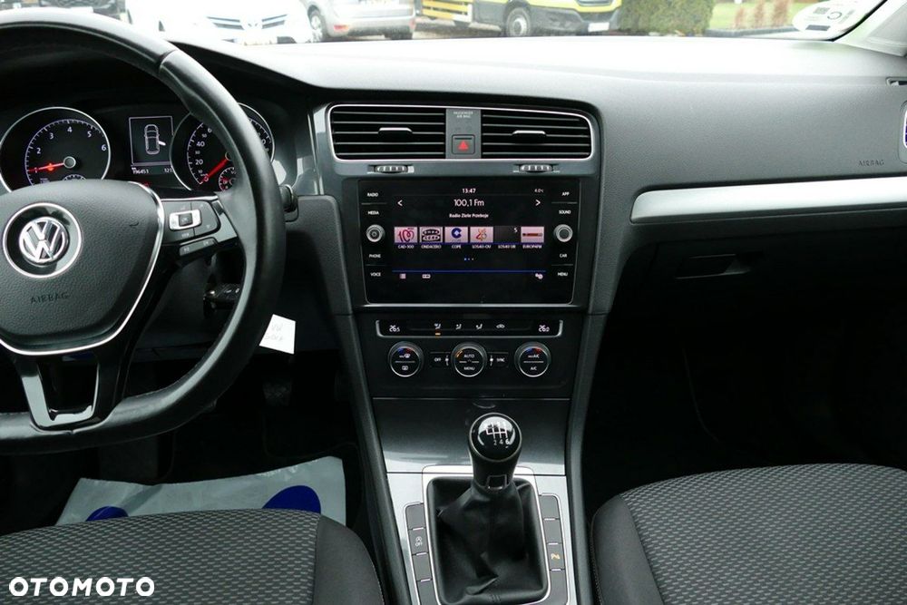 Volkswagen Golf 1.0 TSI Highline - 24