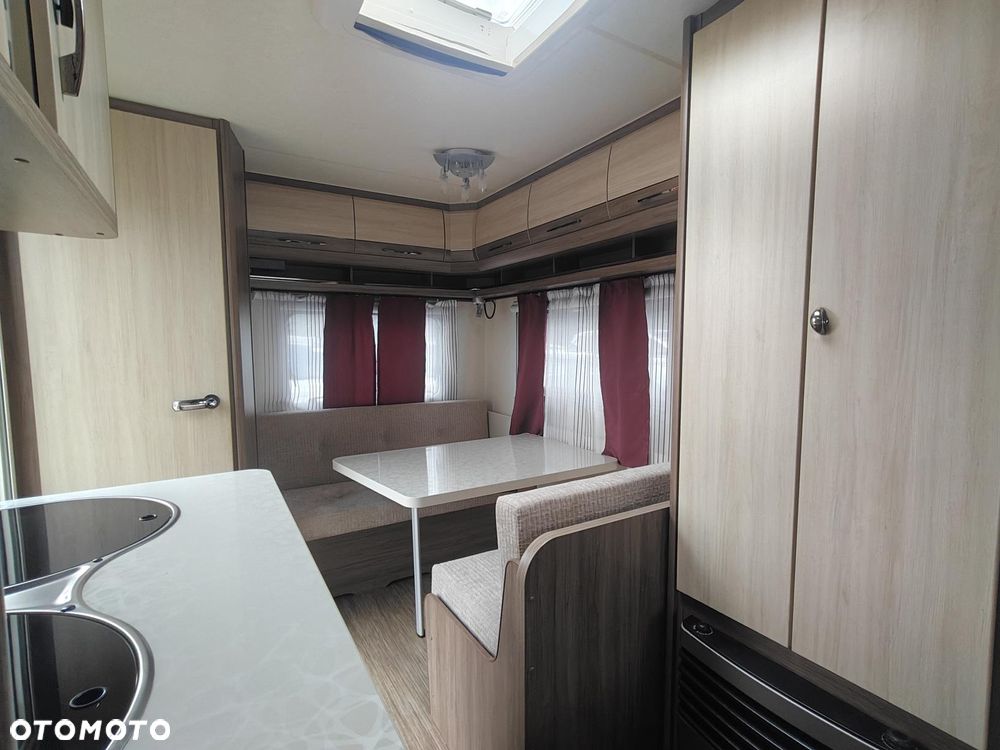 Hobby De Luxe 400 - 9