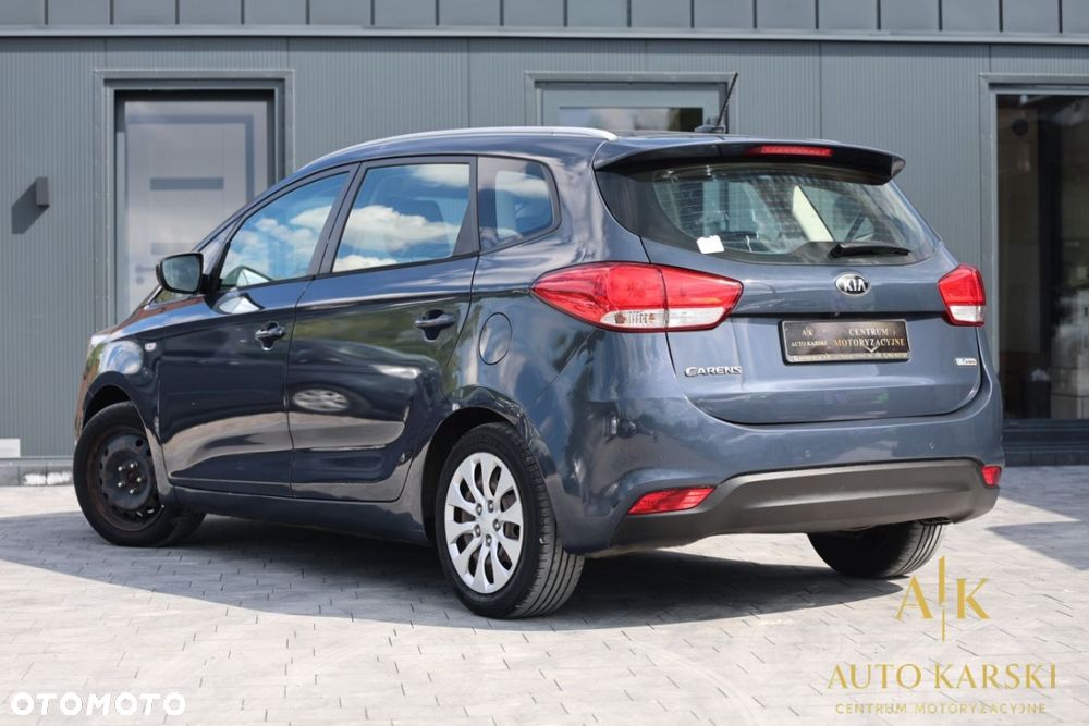 Kia Carens - 6