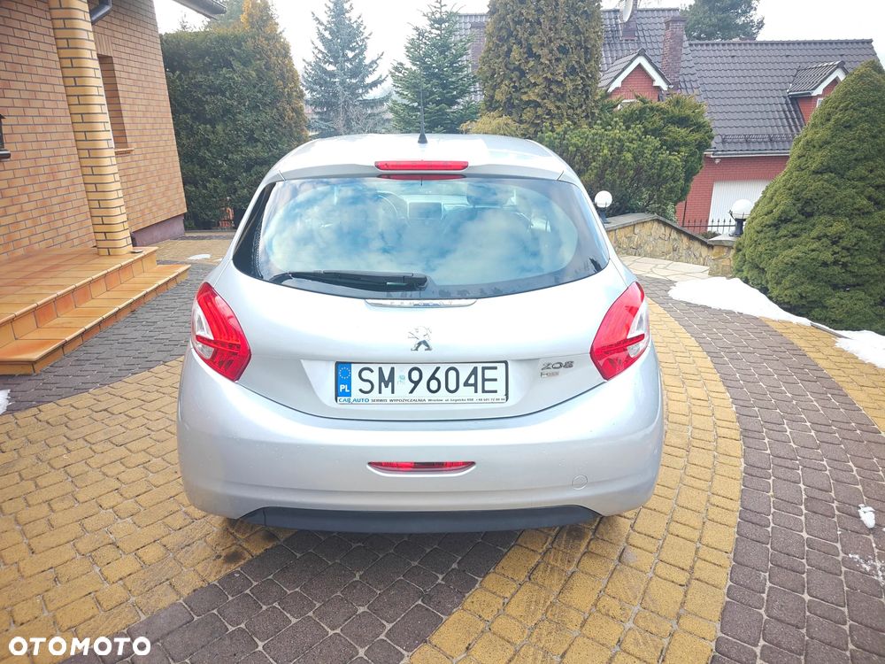 Peugeot 208 e-HDi 92 Stop&Start Allure - 8
