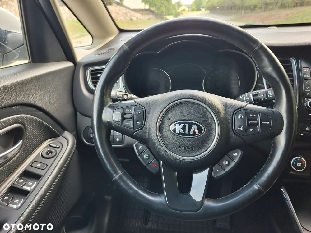 Kia Carens 1.6 GDI Fifa World Cup Edition - 27
