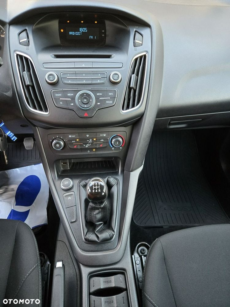 Ford Focus - 12