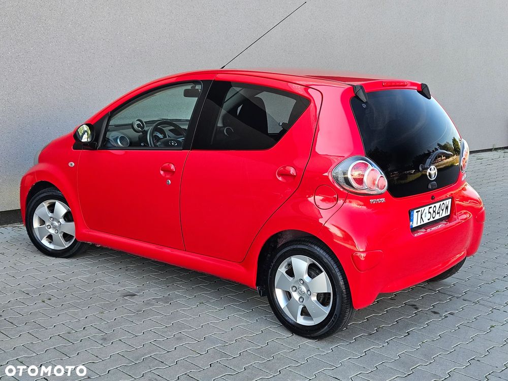 Toyota Aygo 1.0 VVT-i Luna EU5 - 17