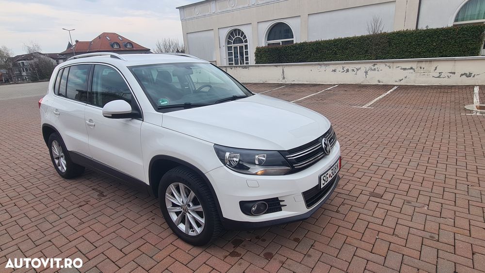 Volkswagen Tiguan 2.0 TDI DPF BlueMotion Technology Exclusive - 12