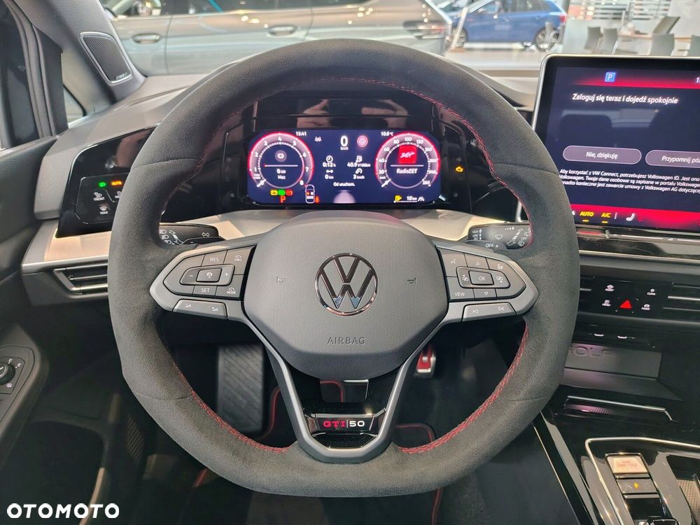 Volkswagen Golf - 18