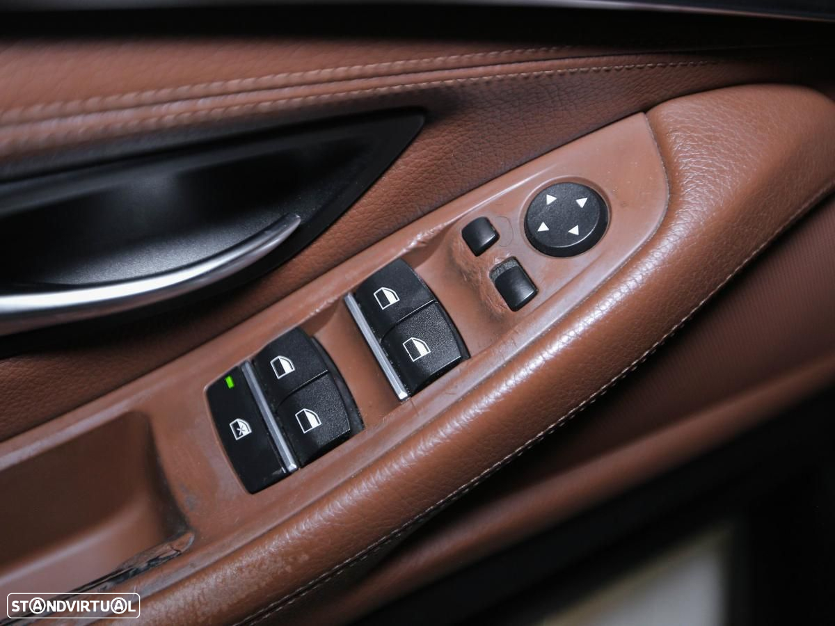 BMW 520 - 12