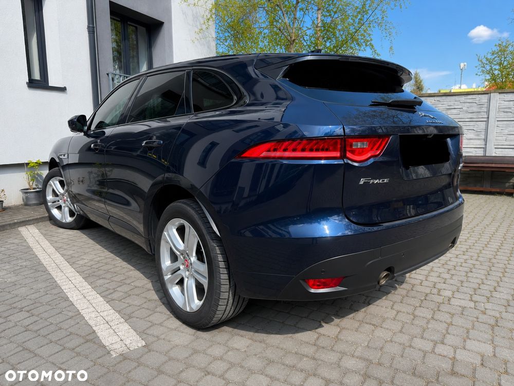 Jaguar F-Pace 2.0 i4P AWD R-Sport - 4