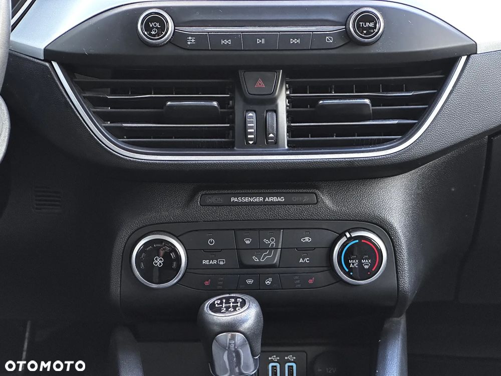 Ford Focus SW 1.5 EcoBlue Connected - 21