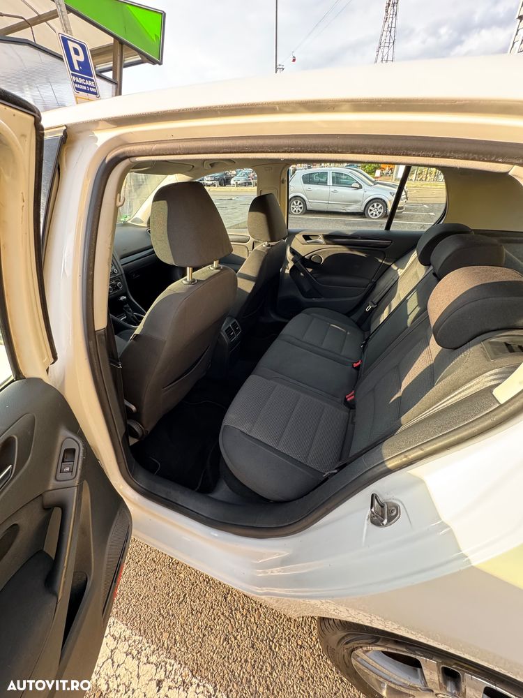 Volkswagen Golf 2.0 TDI DPF Highline - 5