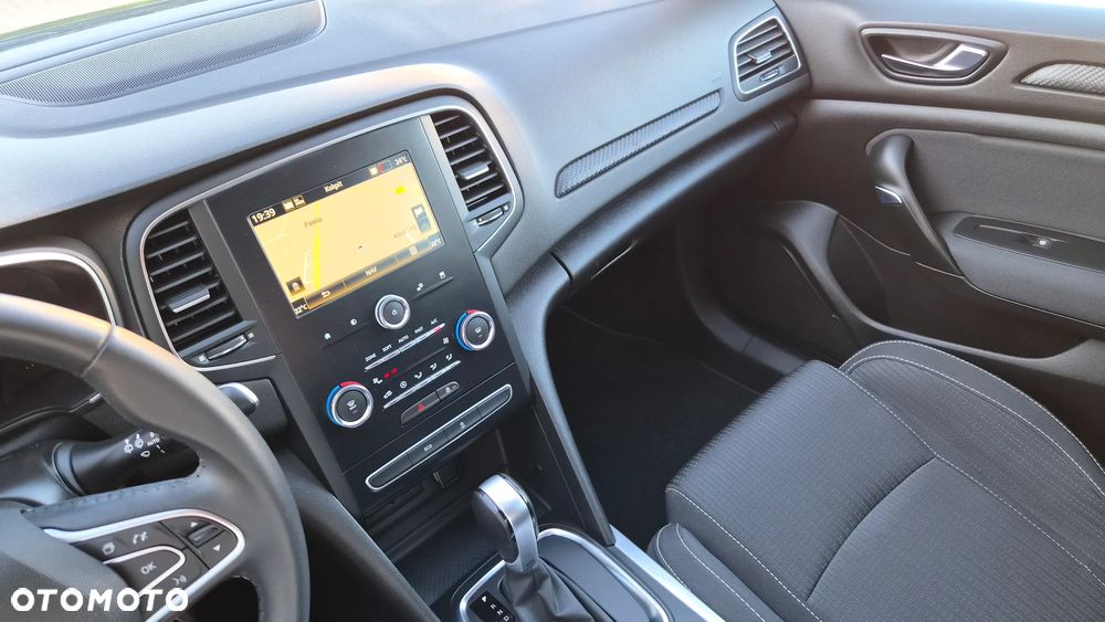 Renault Megane BLUE dCi 115 EDC BUSINESS EDITION - 9